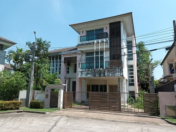 https://ww11.ohoproperty.com/188280/ธนาคารกรุงเทพ/ขายบ้าน/คันนายาว/คันนายาว/กรุงเทพมหานคร/